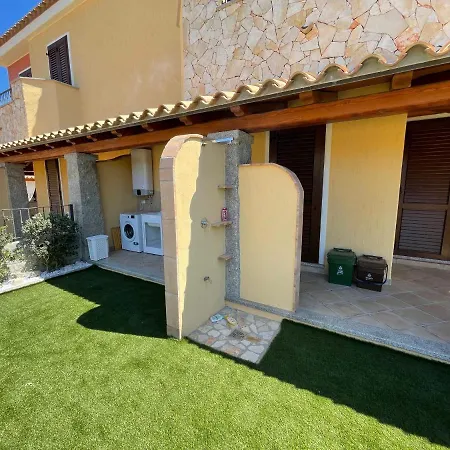 Casa Eleonora Agora’ *