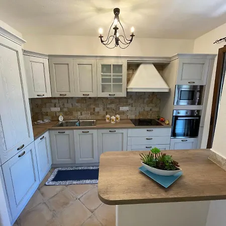 Casa Eleonora Agora' *