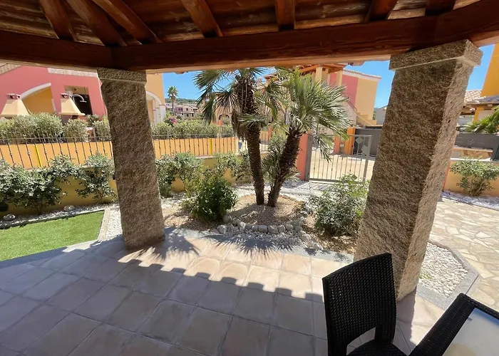 Villa Casa Eleonora Agora’ *